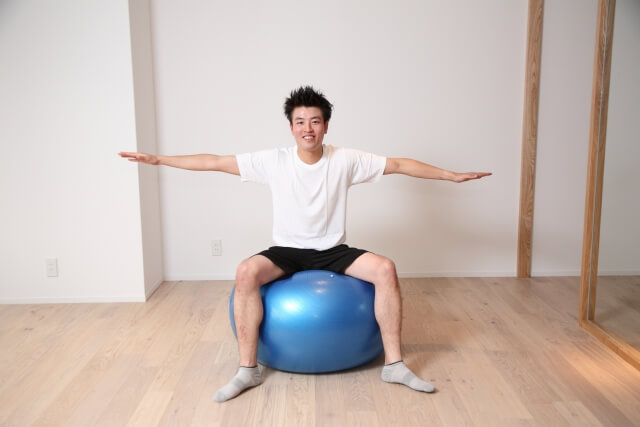 バランスボール1か月で効果を出すコツ3選 ダイエット